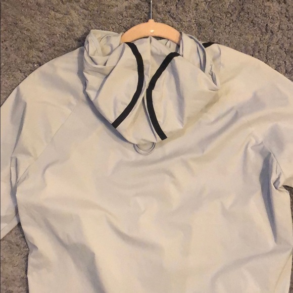 Nike Jacket - Picture 3 of 4